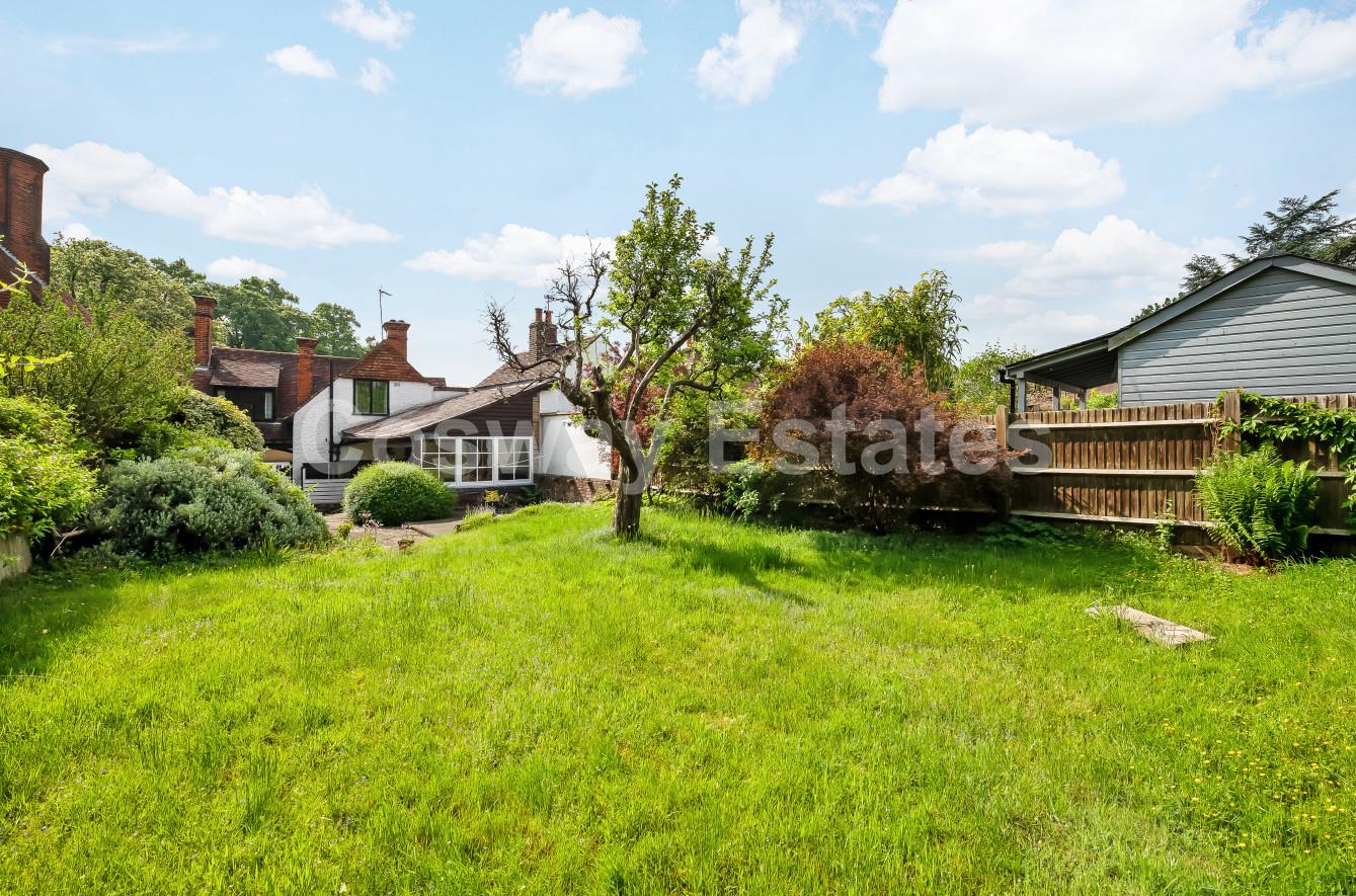 Highwood Hill, Mill Hill